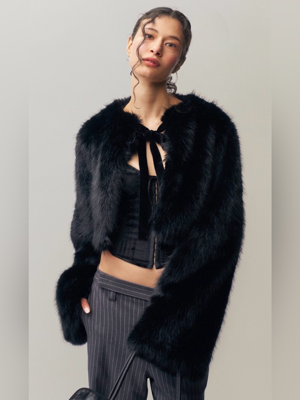 Guizio Alyana Faux Fur Black Crop Jacket